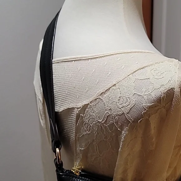 Tignanello Black Leather Bikercore Bohemian Hobo Shoulder Bag Satchel PurseTote - Picture 4 of 16